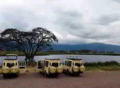 about-us-safari-vehicles