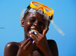 Sunny-Zanzibar-box-3